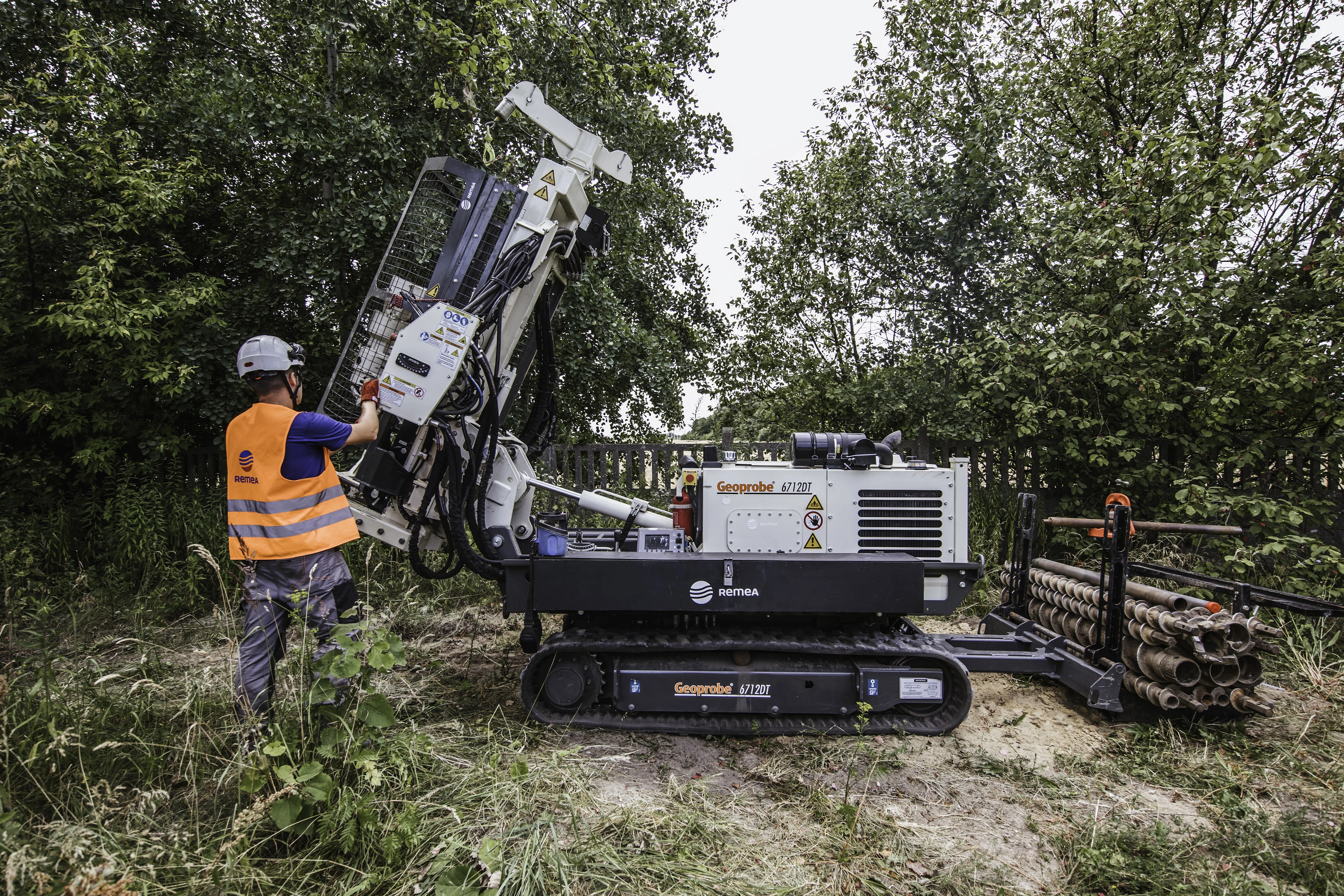 Jak skutecznie oczyścić grunt?