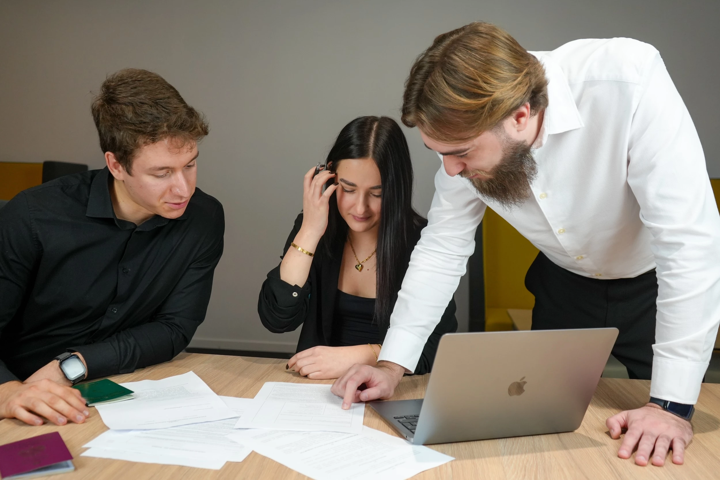Jak kupić nieruchomość i nie pogubić się w formalnościach