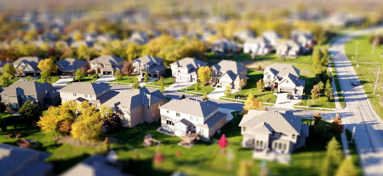 Jakie funkcje spełnia rynek nieruchomości?