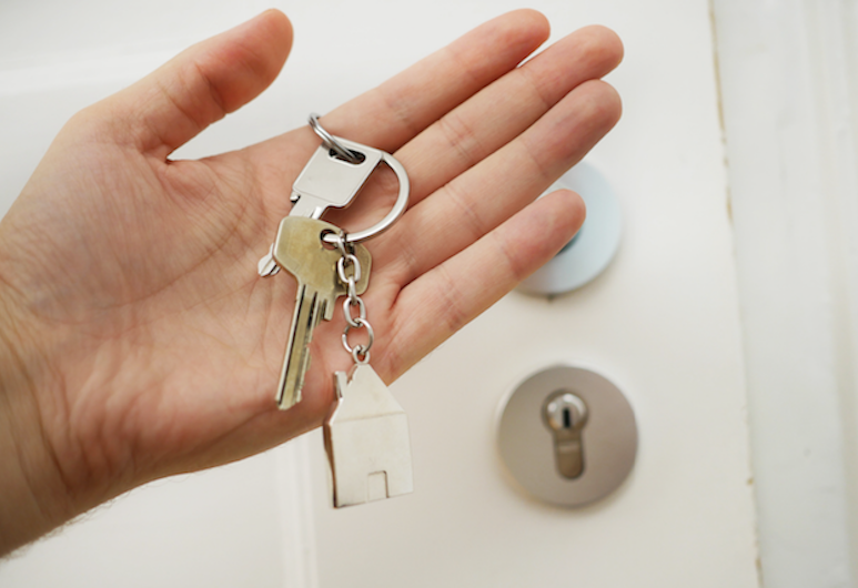 Gdzie szukać nieruchomości na sprzedaż lub wynajem? Portale internetowe i inne źródła - przegląd