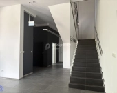 Nowoczesny obiekt komercyjny do wynajęcia | Zdjęcie 2