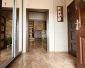 Dom wolnostojący 266m2, działka 24a, garaże, 7pokoi, Obórki | Zdjęcie 3