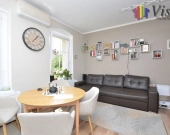 Stylowe mieszkanie dwupoziomowe z ogródkiem | Zdjęcie 4