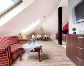 Jasne 2 pokoje Duży salon z kuchnią Do wejścia | Zdjęcie 1