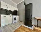 Słoneczne/3 przystanki-Rynek Główny/Garderoba | Zdjęcie 4