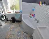 Stylowe mieszkanie dwupoziomowe z ogródkiem | Zdjęcie 1