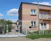 Hrubieszów, DOM + dwa garaże, działka 619m2 | Zdjęcie 1