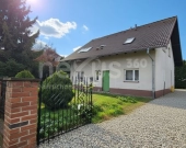 Dom vis a vis szkoły z ogromnym potencjałem | Zdjęcie 3