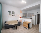 Okazja !!! kawalerka w kamienicy - blisko UM | Zdjęcie 1