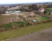 Blisko innych zabudowań a z drugiej strony las | Zdjęcie 2