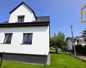 Nowoczesny dom z garażem w dzielnicy Klikowa | Zdjęcie 1