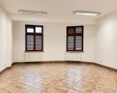 Funkcjonalny lokal w samym centrum- na wynajem! | Zdjęcie 1