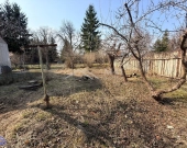 Nieruchomość z budynkami i garażami – potencjał | Zdjęcie 3