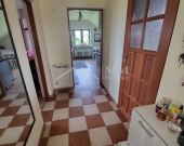 Dom na kształtnej działce z altaną i dużym ogrodem | Zdjęcie 9