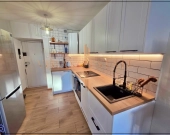 Elegancka Kawalerka 27 m² – Top Lokalizacja | Zdjęcie 7