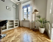 Słoneczne/3 przystanki-Rynek Główny/Garderoba | Zdjęcie 2