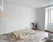 Przestronne mieszkanie z ogrodem do adaptacji | Zdjęcie 8