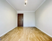 Dwustronne | Loggia | Piwnica | Parking | UJK | | Zdjęcie 7