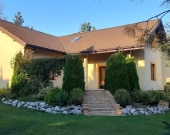 Ciekawy,z piwnicami,do wykończenia | Zdjęcie 1