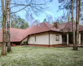 Wolnostojący dom w Sulejówku na  działce 2591 m2 | Zdjęcie 1