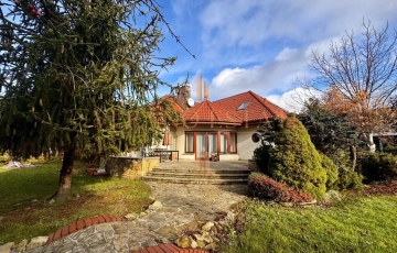 Zdjęcie główne ogłoszenia Wyjątkowy dom 230 m² z pięknym ogrodem w Radomiu!