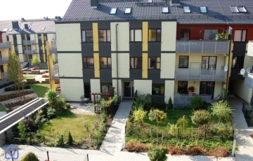 Zdjęcie główne ogłoszenia Bezpośrednio | Stylowe, wykończone mieszkanie z tarasem i prywatnym ogródkiem – Krzyki
