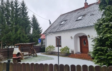 Zdjęcie główne ogłoszenia Mieszkanie (pół domu) na Warmii 100m2, garaż 40m2