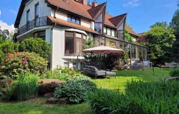 Zdjęcie główne ogłoszenia Niezwykła Rezydencja Izabelin-Hornówek przy KPN