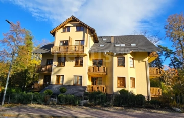 Zdjęcie główne ogłoszenia Duży dwupoziomowy apartament w centrum Karpacza