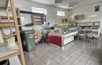 Zdjęcie główne ogłoszenia Budynek mieszkalno-usługowy z potencjałem .