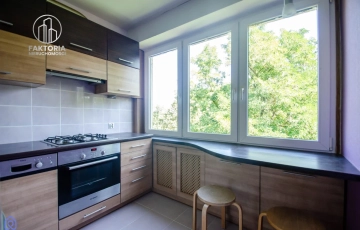 Zdjęcie główne ogłoszenia 3 pokoje na Wasilkowskiej, dla rodziny