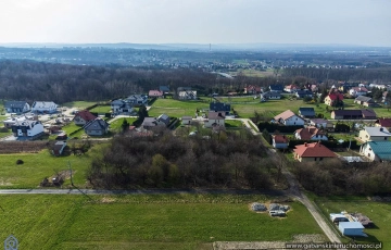 Zdjęcie główne ogłoszenia Działki budowlane z sadem w miejscowości Pawęzów