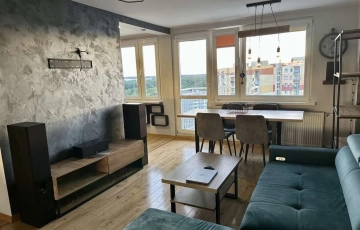 Zdjęcie główne ogłoszenia 2pok, 50met, Okolice Strzegomskiej BALKON/PIWNICA/WINDA (Wrocław)