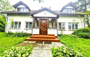 Zdjęcie główne ogłoszenia Dom wolnostojący z zabudowaniami gospodarczymi