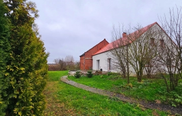 Zdjęcie główne ogłoszenia 2pok, 182met, Dom wolnostojący PIWNICA/OGRÓD (Radzieszyn)