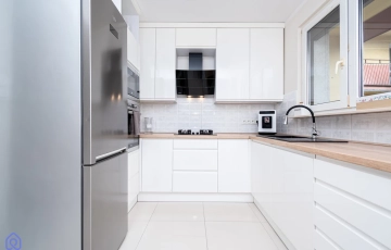 Zdjęcie główne ogłoszenia Na sprzedaż mieszkanie 3-pokojowe z dużym balkonem