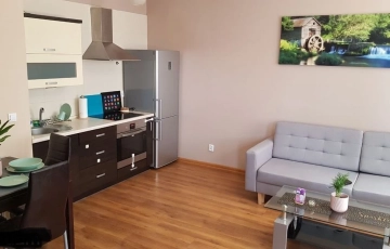 Zdjęcie główne ogłoszenia 2pok, 46met, Okolice Róży Watrów BALKON/WINDA (Wrocław)