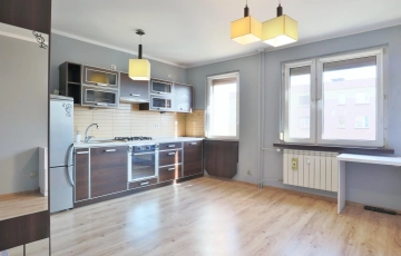 Zdjęcie główne ogłoszenia Kawalerka w centrum miasta. NOWA niższa cena!