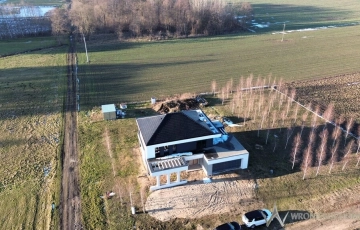 Zdjęcie główne ogłoszenia Podmiejska willa 230m2 z dużym garażem i tarasami