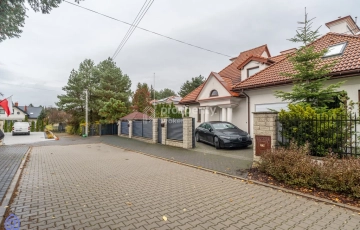 Zdjęcie główne ogłoszenia Obniżka! Nowoczesny dom bliźniak – Komorów, 187,9