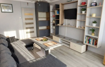 Zdjęcie główne ogłoszenia 2pok, 53met, Okolice Sky Tower BALKON/WINDA (Wrocław)