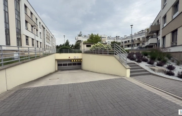 Zdjęcie główne ogłoszenia 5 Miejsc Postojowych (70m2) ul. Iwaszkiewicza (Wrocław)