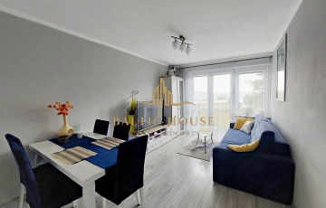 Zdjęcie główne ogłoszenia Przestronne  3 Pokoje  Oddzielna Kuchnia Gdynia