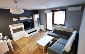 Zdjęcie główne ogłoszenia 2pok, 47met, Muchobór Wielki BALKON/KOMÓRKA/WINDA (Wrocław)