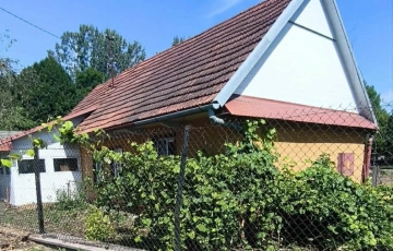 Zdjęcie główne ogłoszenia Dom w Samocicach z działką 18,49 ara