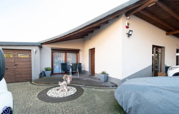 Zdjęcie główne ogłoszenia Na sprzedaż przestronny dom parterowy z garażem