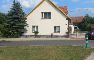 Zdjęcie główne ogłoszenia Dom wolnostojący 250m2 | Działka 34ar | Budynki