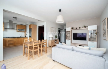 Zdjęcie główne ogłoszenia Mieszkanie z klimatyzacją - tylko 6 minut do Metra