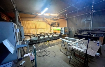 Zdjęcie główne ogłoszenia Hala,biura,magazyn,działka 42ar!!!