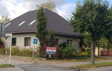 Zdjęcie główne ogłoszenia Dom w centrum miasta Ostrzeszowa